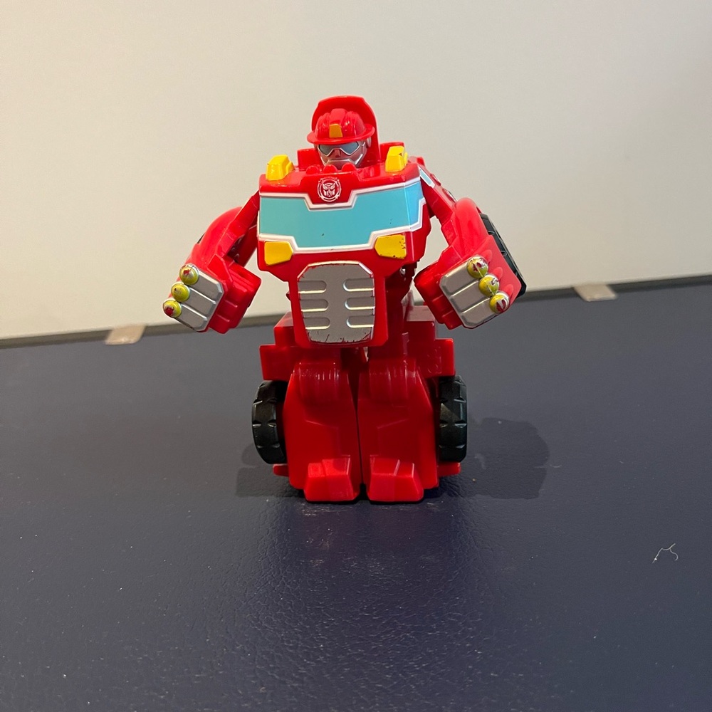 Burnblast from Transformers: Rescuebots - Picture 2 of 2